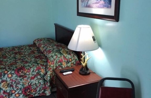 Perry Hotel | Skylark Motel