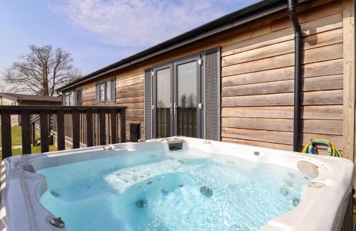 Bury St Edmunds House | Skylarks