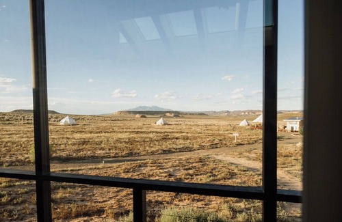Monticello RV Rental | Skylight Casita, Solar Powered, AC and Heating, near National Parks