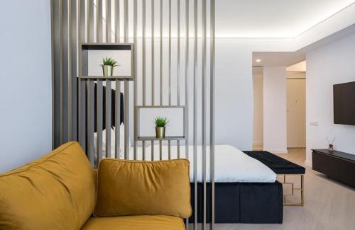 Pipera Apartment | Skyline Black - Cortina North