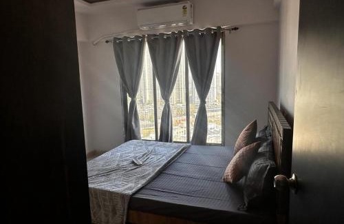 Andheri West Apartment | Skyline Oshiwara 2bhk-Andheri