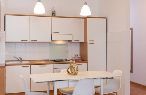 Cologno Monzese Apartment | Skyline Penthouse Suite - Cologno Monzese