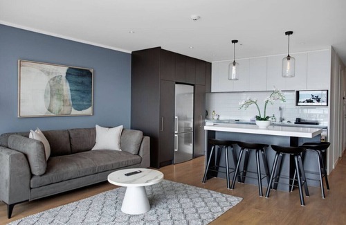 Auckland Central Business District Apartment | Skyline Serenade Apt with SkyCity View and Parking