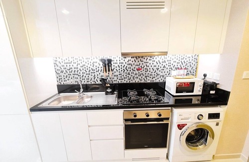 Al Safa Apartment | Skyline Serenity in Maison Aykon City Dubai