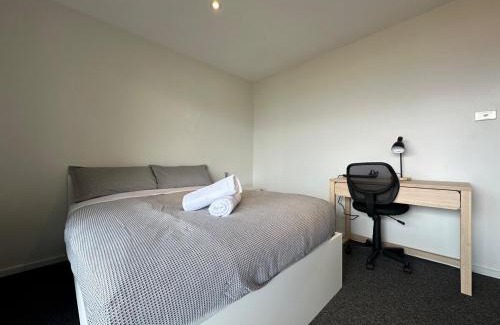 Lindisfarne Apartment | Skyline Serenity Lower - Close to city and airport