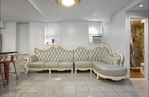 West New York Apartment | Skyline View 20 minutes to Time Square #1