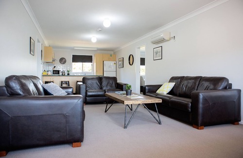 Temora Hotel | SkyLodge Temora