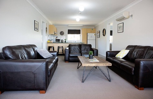 Temora Hotel | SkyLodge Temora
