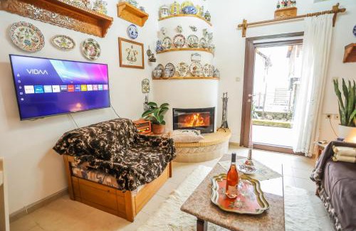 Neos Panteleimonas Apartment | Skyrian Living