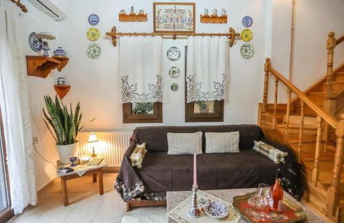 Neos Panteleimonas Apartment | Skyrian Living