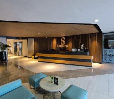 Surabaya Apartment | Skysuites Residence