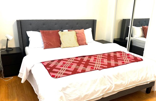 Port Coquitlam House | Skytrain Poco Beautifully Reno'd Ground Level Unit