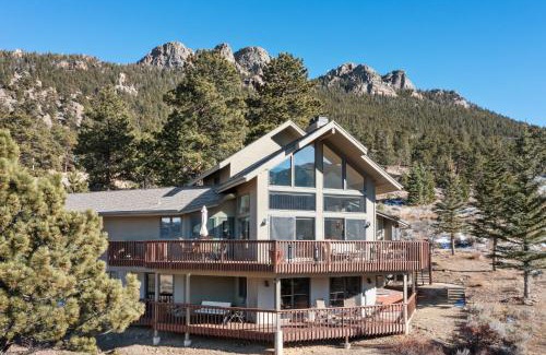 Windcliff Estates House | Skyview Luxury Vacation Rental by Windcliff Homes home