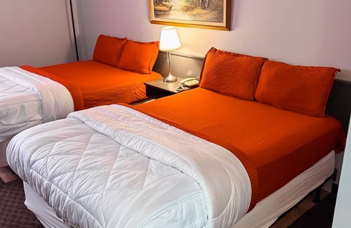 Whitecourt Hotel | Skyvista Motel Inn