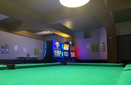 Whitecourt Hotel | Skyvista Motel Inn