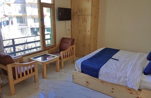 Burwa Hotel | SkyWay HomeStay