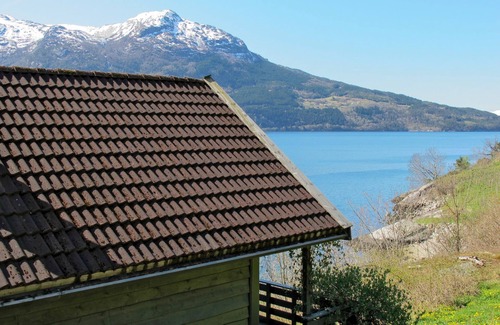 Vallavik House | Slåttenes by Interhome