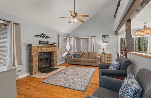 White Haven House | Slalom by AvantStay Walk to Ski Slopes