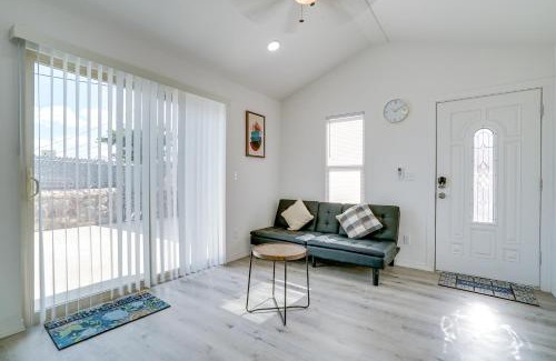El Paso House | Sleek and Modern El Paso Retreat about 6 Mi to Downtown!