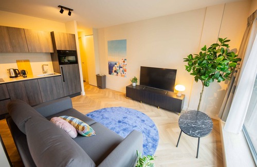 Hilversum Apartment | Sleek Cozy Studio KS
