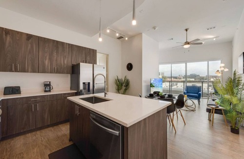 Cedars Apartment | Sleek loft style 2BR I Gym I Parking I Workspace