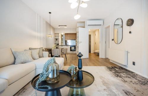 Nepszinhaz negyed Apartment | Sleek Premium Apartment with Parking