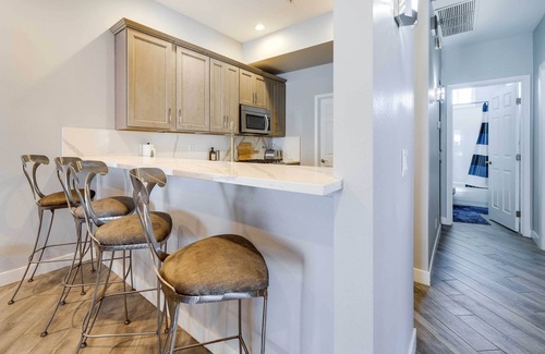 McCormick Ranch Condo | Sleek Scottsdale Condo: Balcony + Resort Amenities