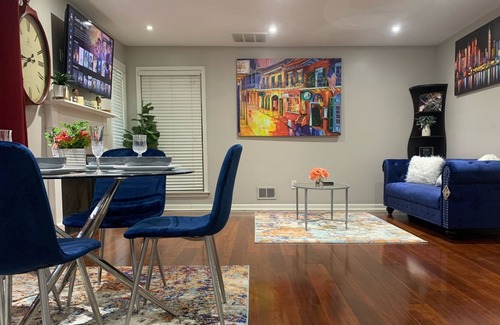 Union Condo | Sleek & Stylish Home close to NYC