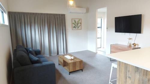 Saint Kilda Apartment | Sleek Suite By The Sand 1-bedroom