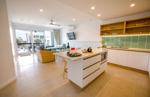 Bogangar Apartment | Sleep 10 in the heart of Cabarita Beach, gateway to the Tweed Coast and Valley.