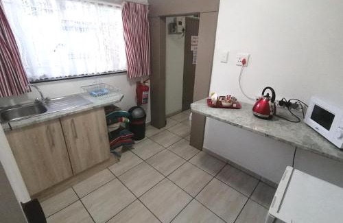 Fichardt Park Apartment | Sleep@161 Benade Drive