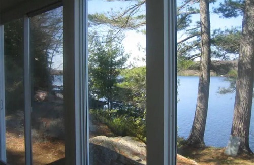 Frontenac Villa | sleep 22, 10 br 7 baths, hot tub, lakefront, view