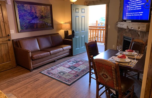 Branson Condo | SLEEP 4 CONDO WITH ALL APPLIANCE! 1 MILE FROM STRIP AT WESTGATE BRANSON WOODS