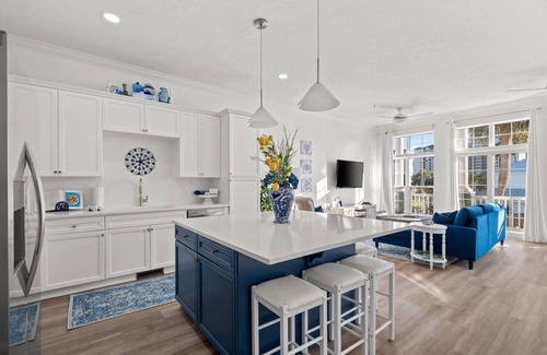 Long Beach House | Sleep 53 | 4 Units | Steps to Beach | Pool