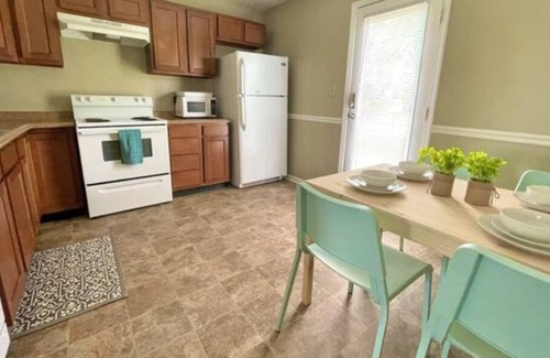 Acton House | Sleep 9! 15 min to Downtown Indy, 3 bd 1.5 Ba