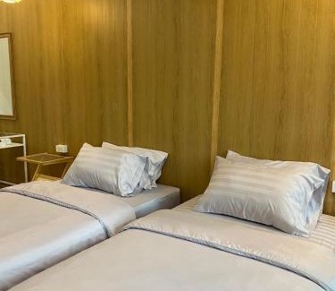 Chedi Hak Hotel | Sleep by Me Ratchaburi