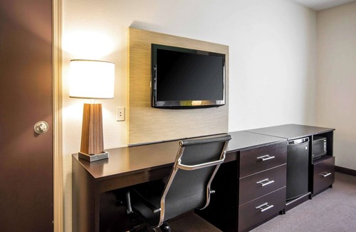 Haysville Hotel | Sleep Inn And Suites Haysville