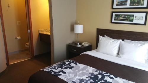 Fayetteville Hotel | Sleep Inn Fayetteville North