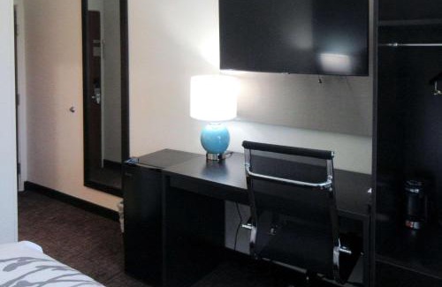 Marion Hotel | Sleep Inn Marion - Cedar Rapids