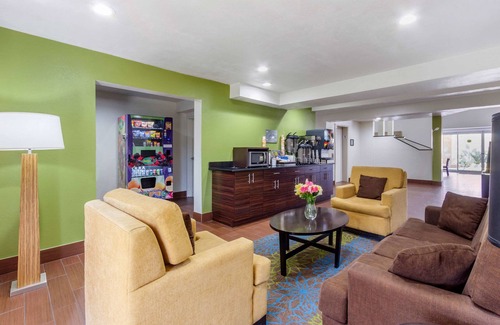 Temple Terrace Hotel | Sleep Inn near Busch Gardens/USF