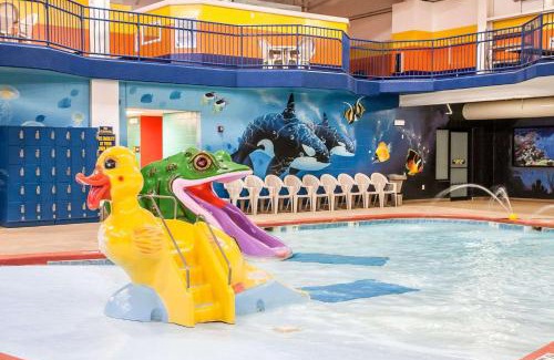 Minot Hotel | Sleep Inn & Suites Conference Center and Water Park