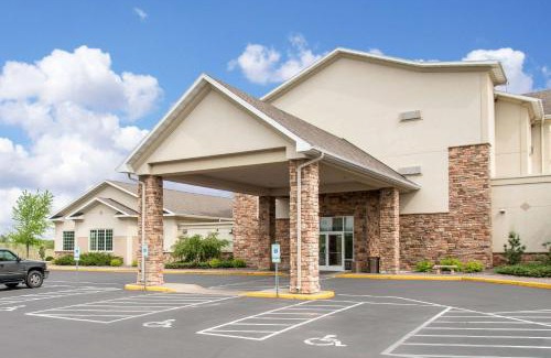 Eau Claire Hotel | Sleep Inn & Suites Conference Center Eau Claire North
