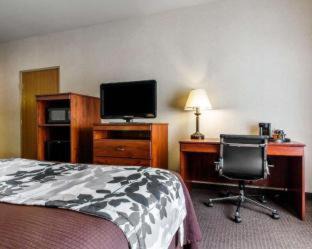 Casper Hotel | Sleep Inn & Suites Evansville - Casper