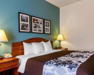 Casper Hotel | Sleep Inn & Suites Evansville - Casper