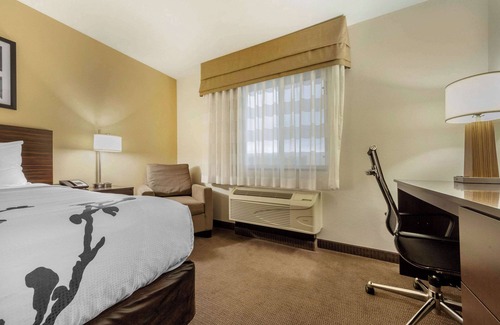 Grand Forks Hotel | Sleep Inn & Suites Grand Forks Near Alerus Center