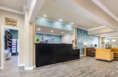 Huntsville Hotel | Sleep Inn & Suites Huntsville near US Space & Rocket Center