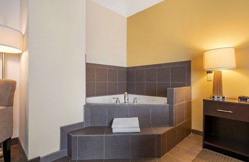 Miles City Hotel | Sleep Inn & Suites Miles City