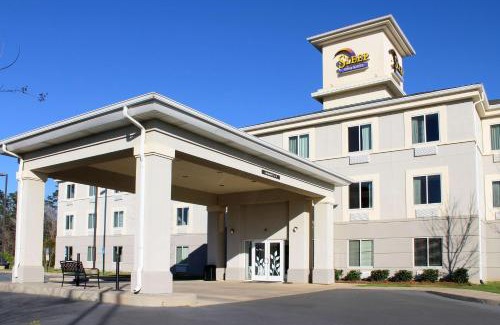 Evergreen Hotel | Sleep Inn & Suites near Liberty Place I-65