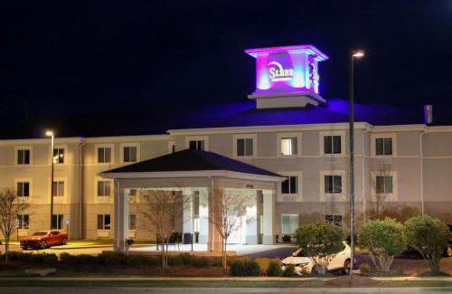 Evergreen Hotel | Sleep Inn & Suites near Liberty Place I-65