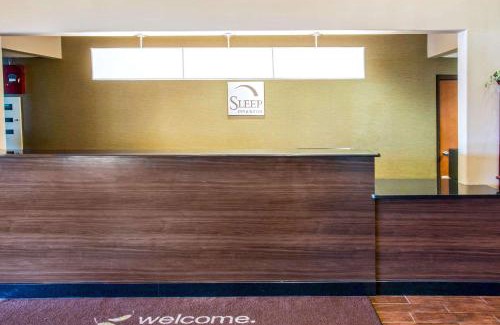 Toledo Hotel | Sleep Inn & Suites Oregon - Toledo